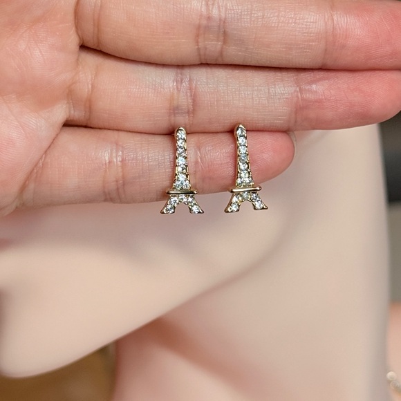 Minimalist Silver Eiffel Tower Earrings - Picture 11 of 11